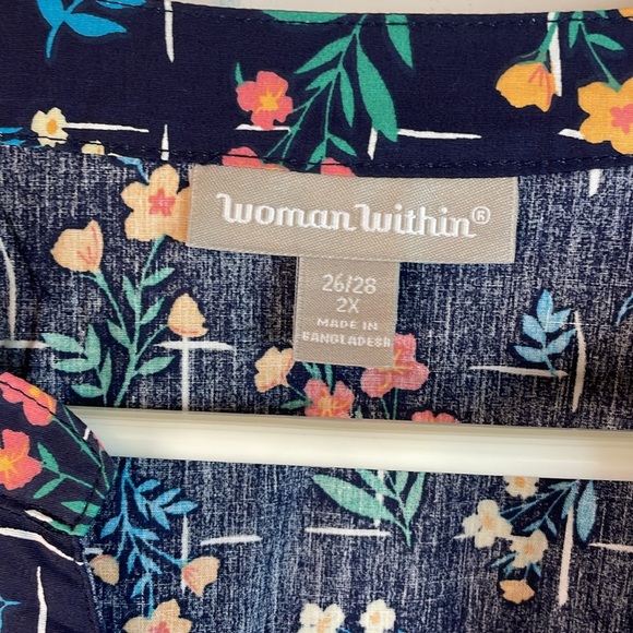 Woman Within floral button-down V-neck long sleeve tunic top 2X 26/28 - Picture 3 of 7